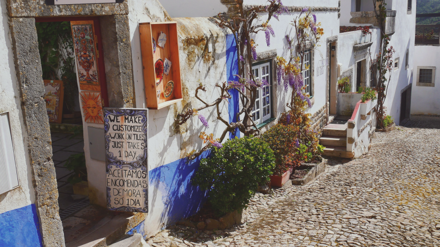 Day trip from Lisbon Obidos streets